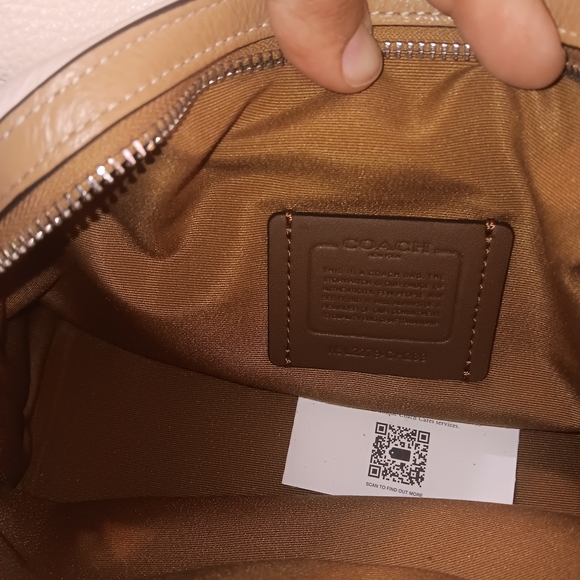 Coach Tan Leather Handbag - Picture 4 of 8